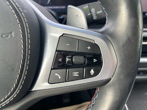 Used 2025 BMW X7 M60i AWD/4WD image 15