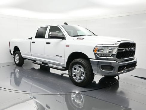 Used 2021 RAM 2500 Tradesman w/ Chrome Appearance Group image 3