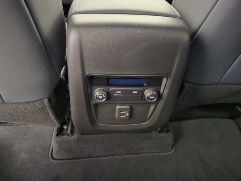 Used 2024 Buick Enclave Essence w/ Sport Touring Edition AWD/4WD image 31