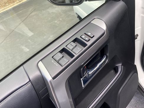 Certified 2023 Toyota 4Runner SR5 Premium w/ Moonroof Package image 10