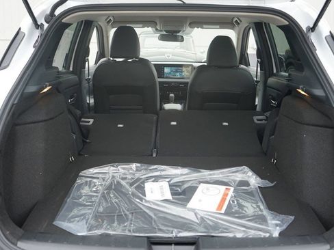 Used 2025 Nissan Kicks SR AWD/4WD image 27