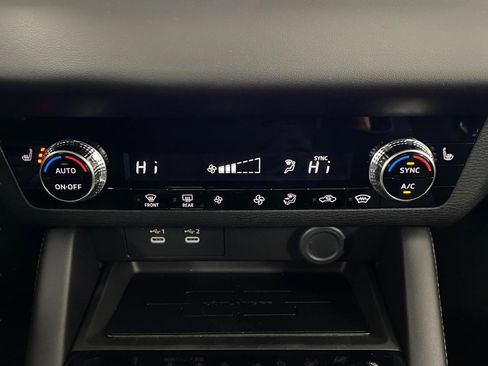 New 2026 Mitsubishi Outlander ES image 24