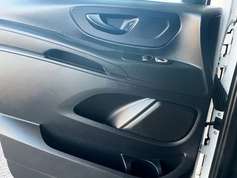 Used 2022 Mercedes-Benz Metris image 15