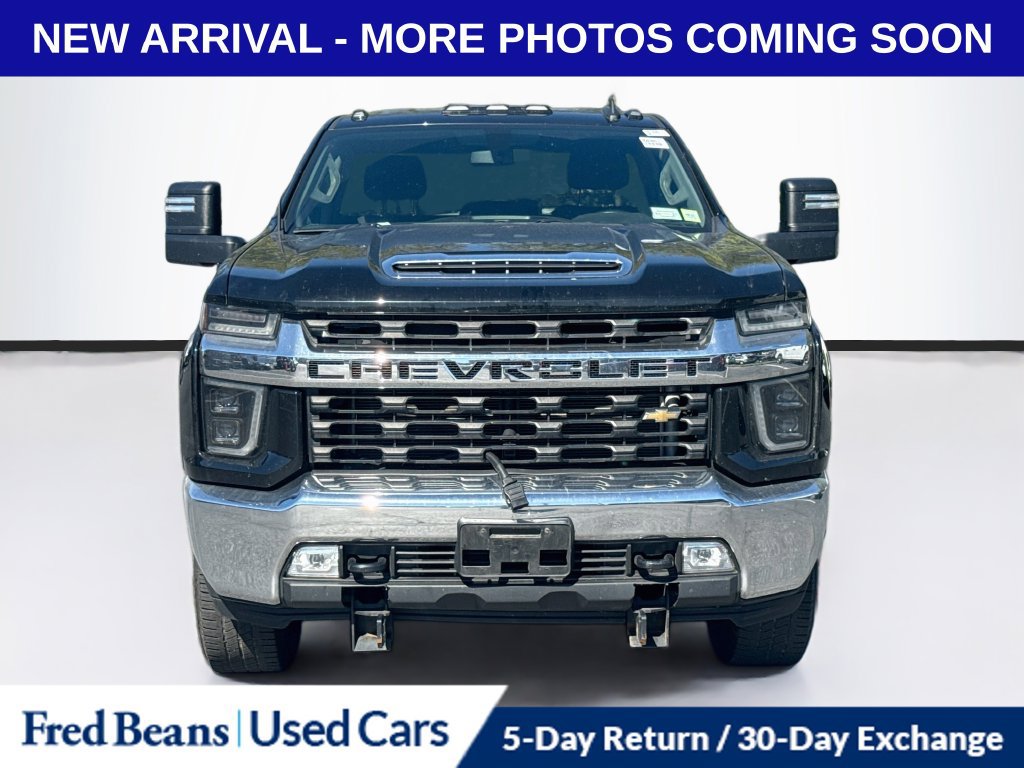 Used 2022 Chevrolet Silverado 3500 LT w/ Convenience Package AWD/4WD image 2