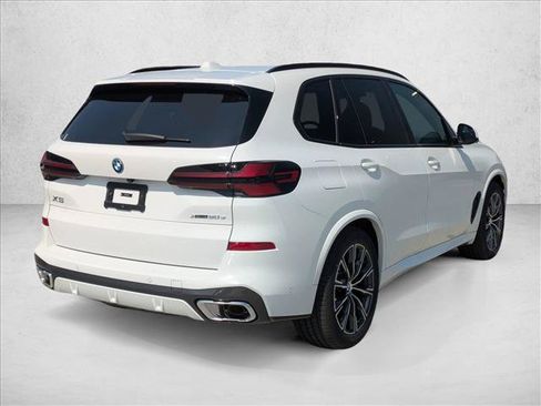 Used 2026 BMW X5 xDrive50e w/ M Sport Package AWD/4WD image 2