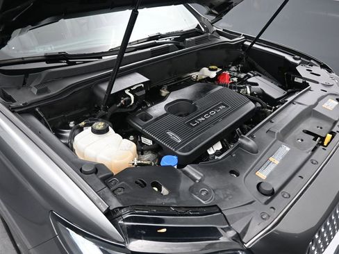 Used 2019 Lincoln Nautilus Select image 54