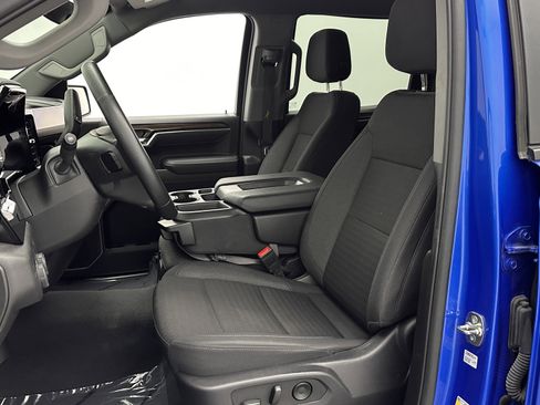 Used 2025 Chevrolet Silverado 1500 LT RWD image 13