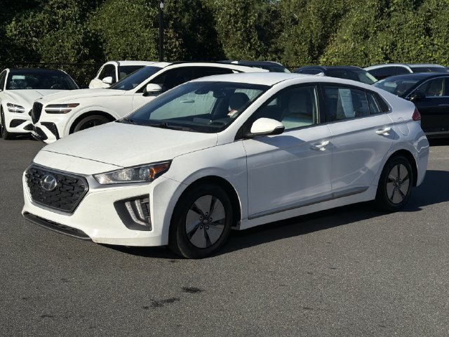 Used 2021 Hyundai Ioniq SE FWD image 3