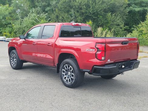 Used 2023 Chevrolet Colorado Z71 w/ Z71 Convenience Package 2 AWD/4WD image 7