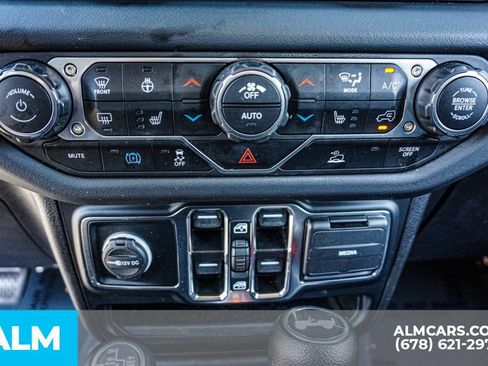 Used 2024 Jeep Wrangler Unlimited Sahara image 40