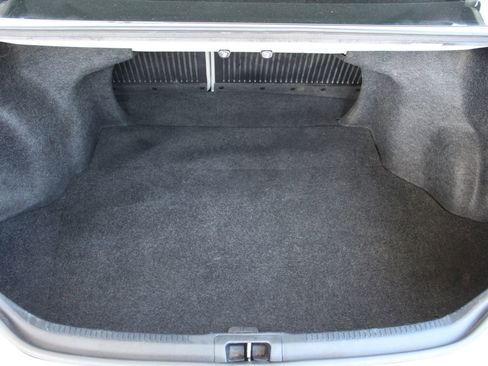 Used 2017 Toyota Camry LE FWD image 26