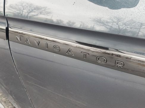 New 2026 Lincoln Navigator Reserve w/ Jet Appearance Package image 7