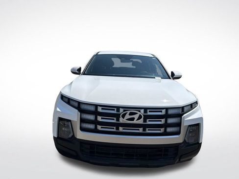Used 2025 Hyundai Santa Cruz SE AWD/4WD image 8