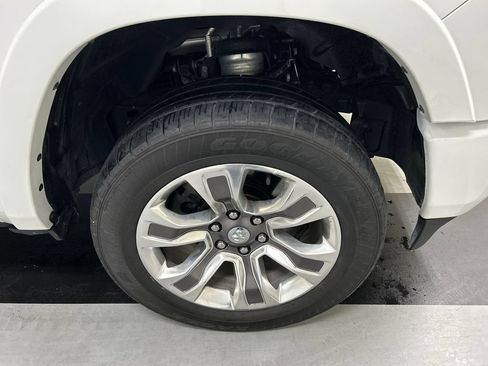 Used 2022 RAM 1500 Limited AWD/4WD image 8