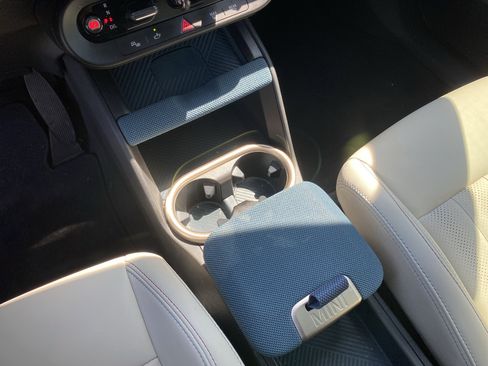 Used 2025 MINI Cooper Countryman S w/ Comfort Package Max image 22