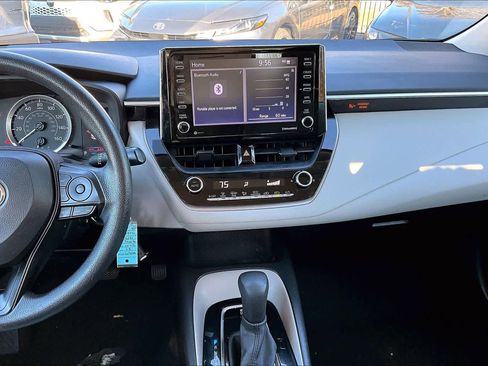 Certified 2021 Toyota Corolla LE image 6