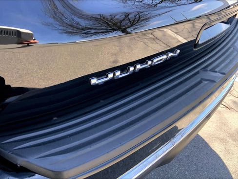 Used 2023 GMC Yukon XL SLT w/ SLT Premium Package AWD/4WD image 29