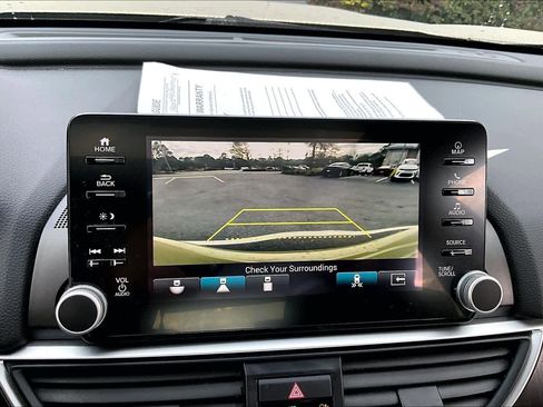 Used 2020 Honda Accord Touring image 26