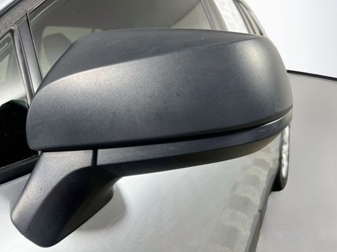 Used 2022 Toyota Corolla Cross L FWD image 13