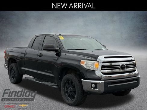 Used 2017 Toyota Tundra SR5 image 1