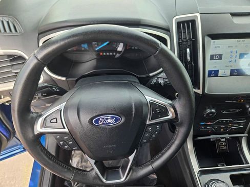 Used 2020 Ford Edge SEL image 20