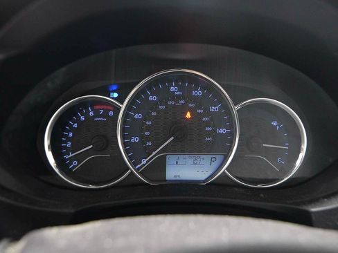 Used 2014 Toyota Corolla L FWD image 13