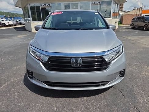Used 2023 Honda Odyssey Touring image 2