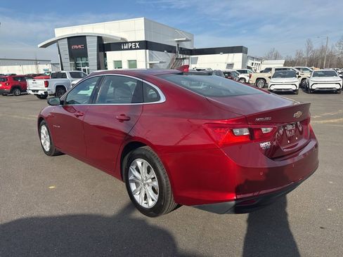 Used 2024 Chevrolet Malibu LT image 3