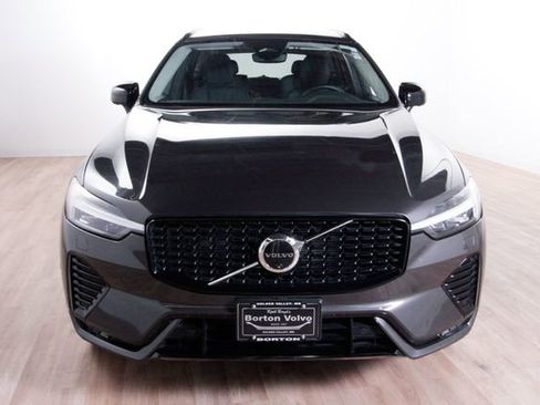Certified 2025 Volvo XC60 B5 Plus w/ Climate Package AWD/4WD image 2