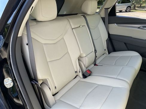 Certified 2024 Cadillac XT5 Premium Luxury w/ Technology Package AWD/4WD image 15