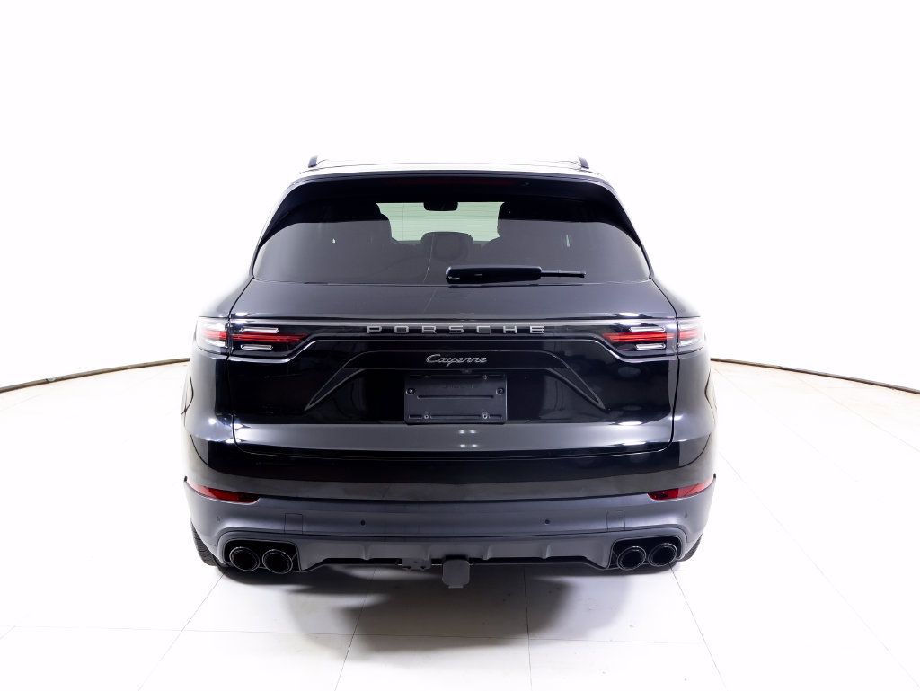 Certified 2023 Porsche Cayenne Platinum Edition AWD/4WD image 38