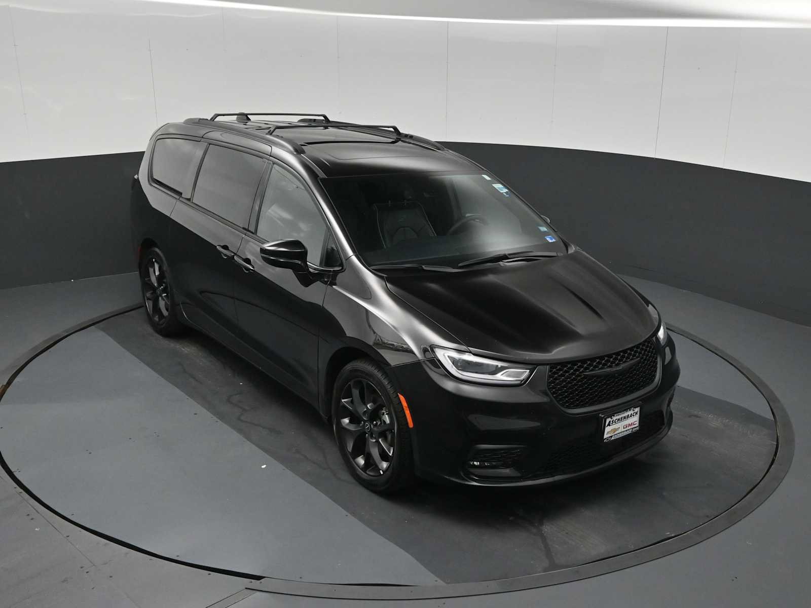 Used 2025 Chrysler Pacifica Limited FWD image 10