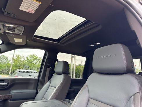 Used 2023 GMC Sierra 2500 Denali AWD/4WD image 13