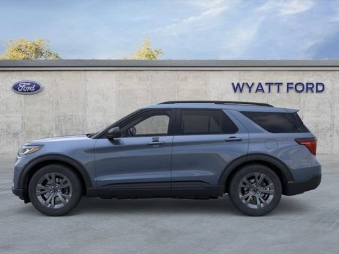 New 2026 Ford Explorer Active w/ Active Comfort Package AWD/4WD image 3