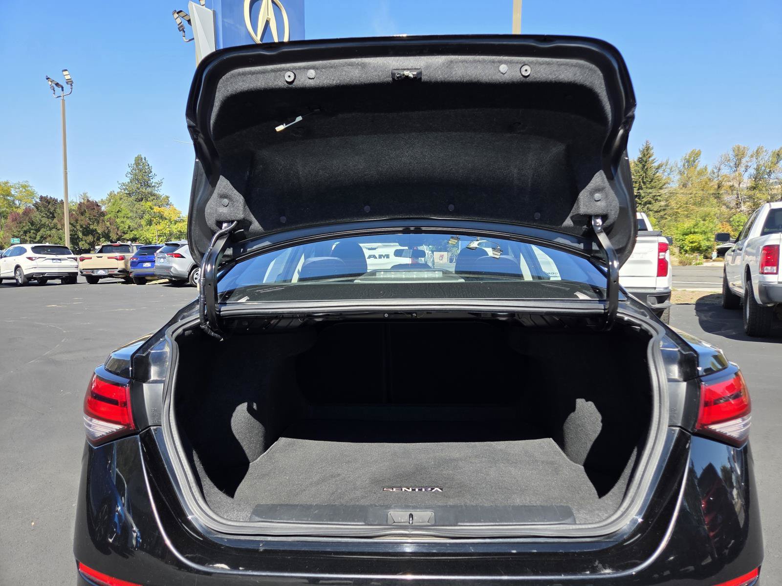 Used 2024 Nissan Sentra SV FWD image 18