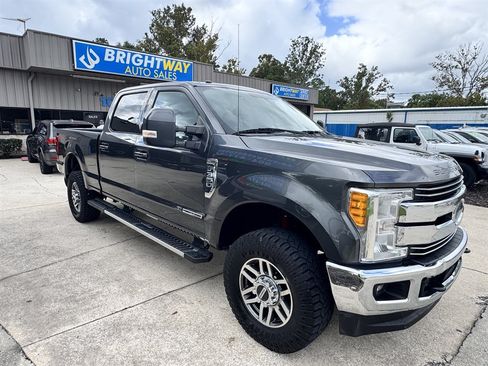Used 2017 Ford F350 Lariat AWD/4WD image 3