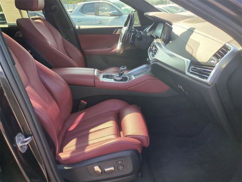 Used 2022 BMW X6 xDrive40i w/ Premium Package image 28