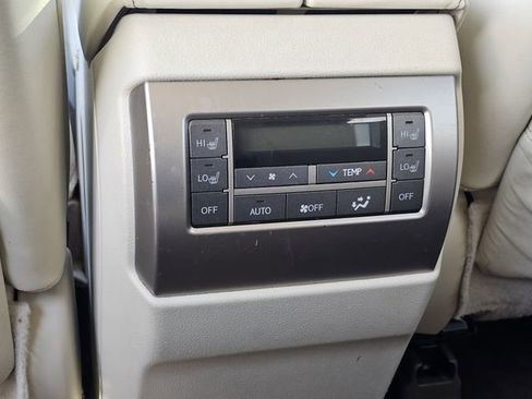 Used 2017 Lexus GX 460 Premium image 19