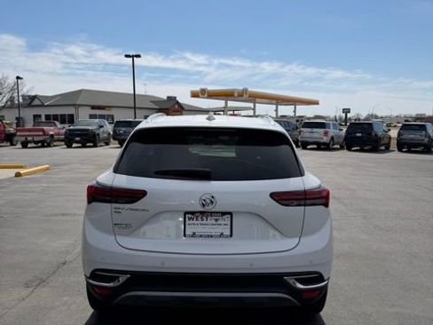 Used 2023 Buick Envision Essence image 7