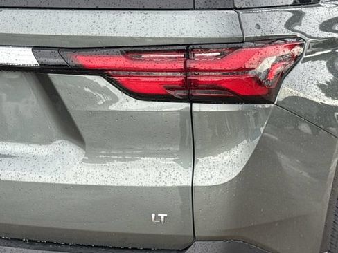 Certified 2023 Chevrolet Traverse LT FWD image 8