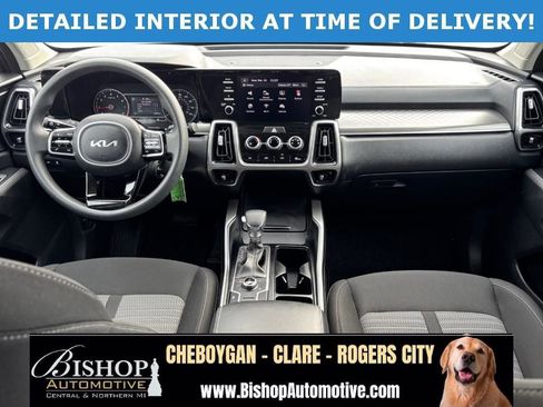 Used 2023 Kia Sorento LX AWD/4WD image 6