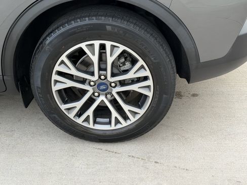 Used 2021 Ford Escape SEL FWD image 12