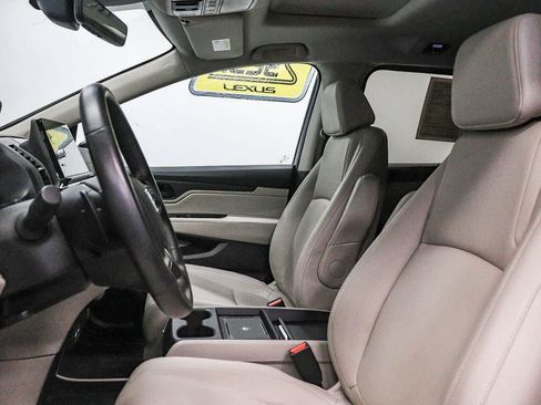 Used 2025 Honda Odyssey EX-L image 18