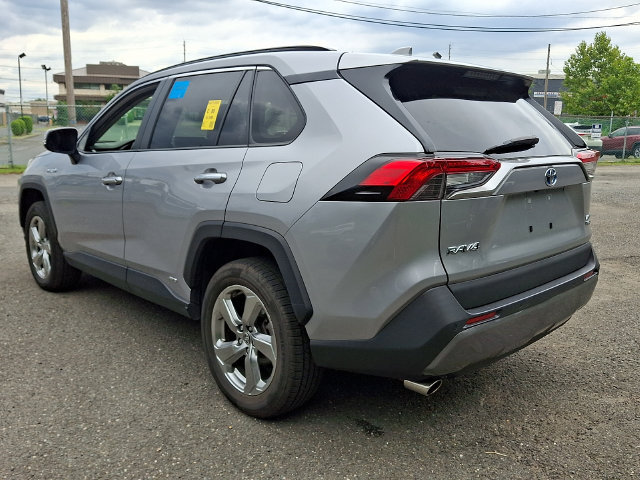 Certified 2020 Toyota RAV4 Limited w/ Limited Grade Weather Package AWD/4WD image 3