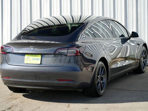 Used 2022 Tesla Model 3 image 49