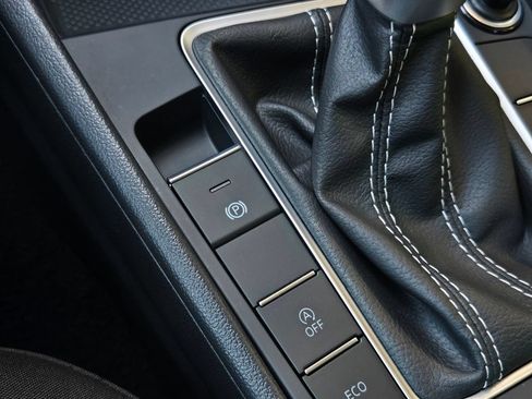 Used 2025 Volkswagen Jetta S FWD image 19