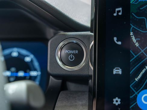 Used 2025 Toyota 4Runner Trailhunter image 97