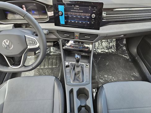 New 2025 Volkswagen Jetta SE image 15