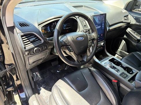 Used 2022 Ford Edge Titanium AWD/4WD image 13