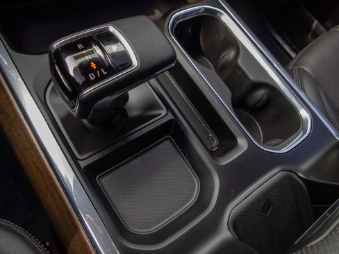 Used 2024 Chevrolet Silverado 1500 High Country w/ High Country Premium Package image 18